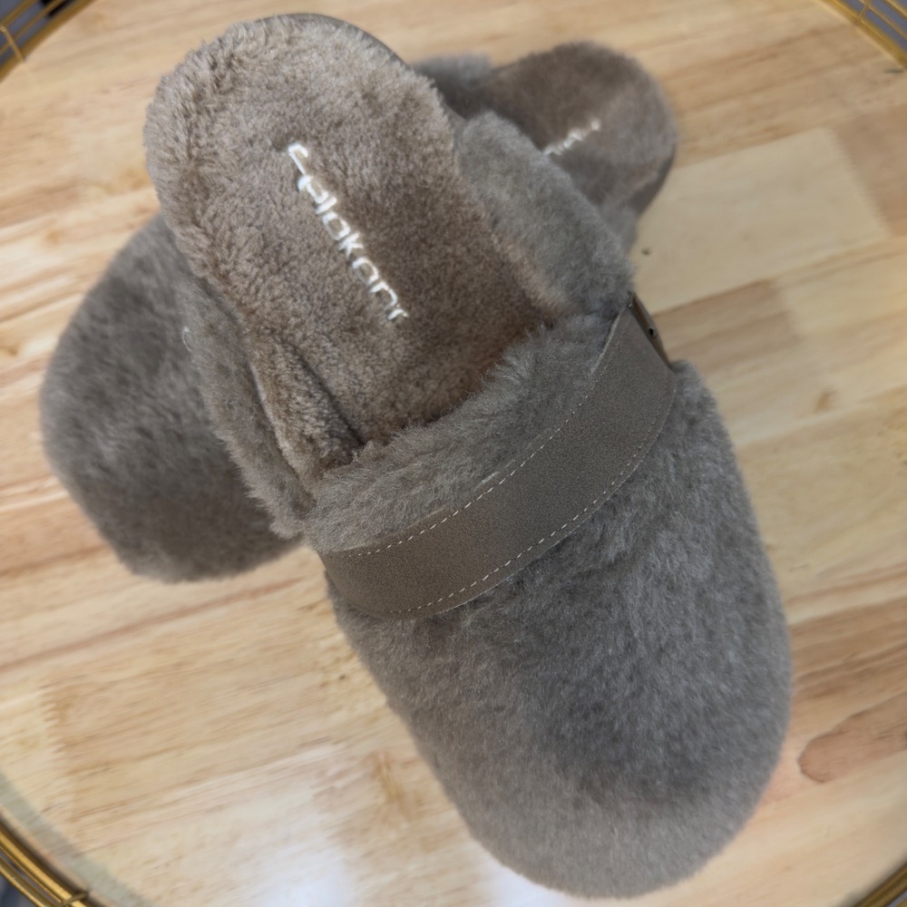 Plakorr Women's Fuzzy Slippers Clogs Taupe Adjust Strap SlipOn Cozy Size 9.5‎ 10